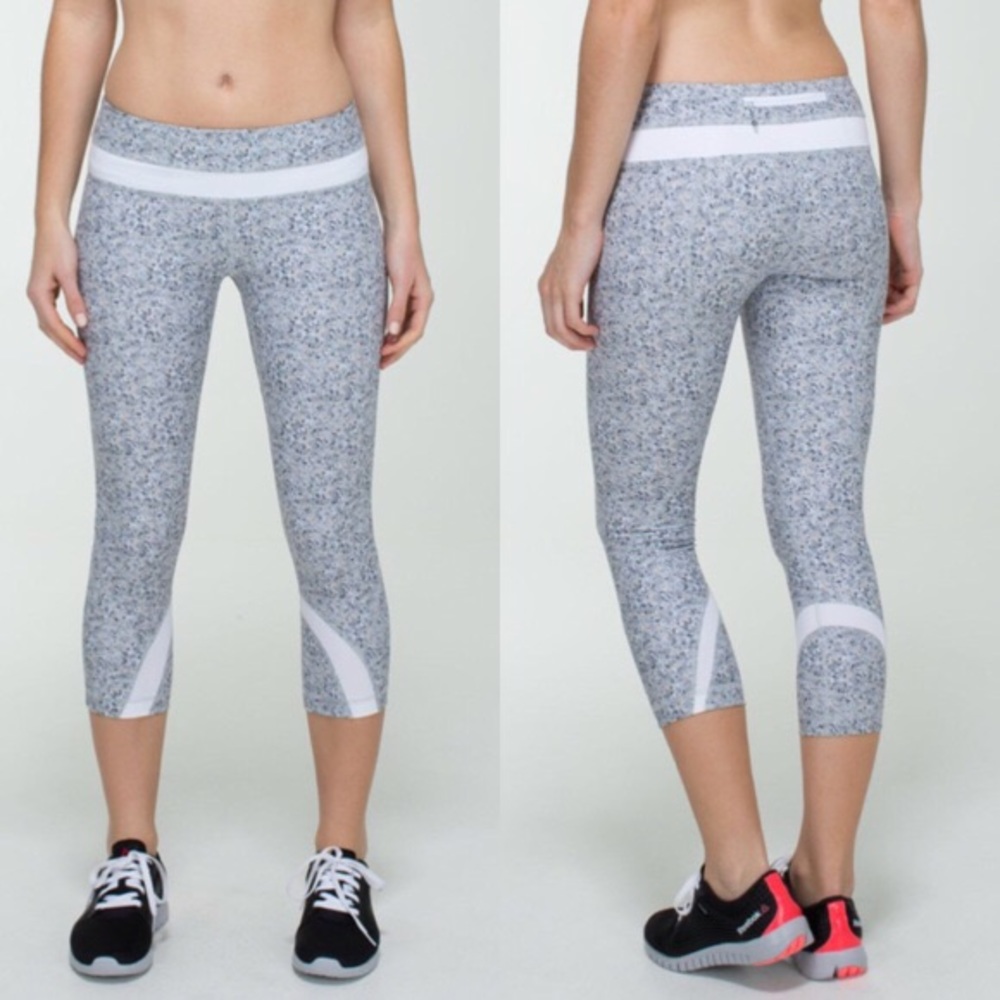 lululemon Inspire Crop II